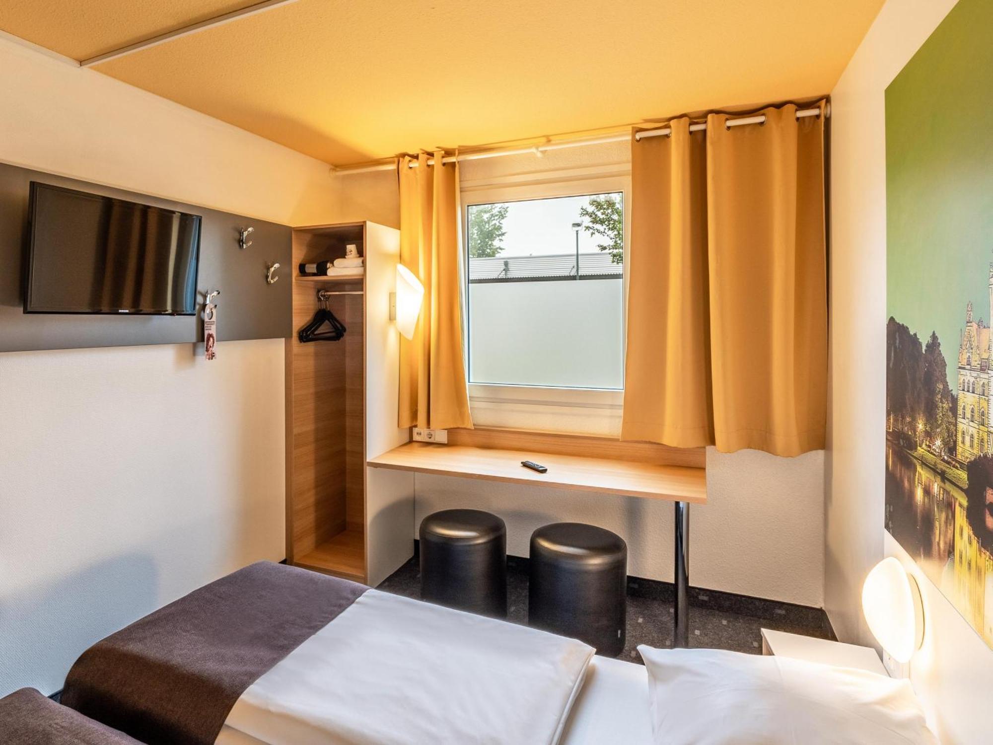 B&B Hotel Hannover-Nord Екстер'єр фото